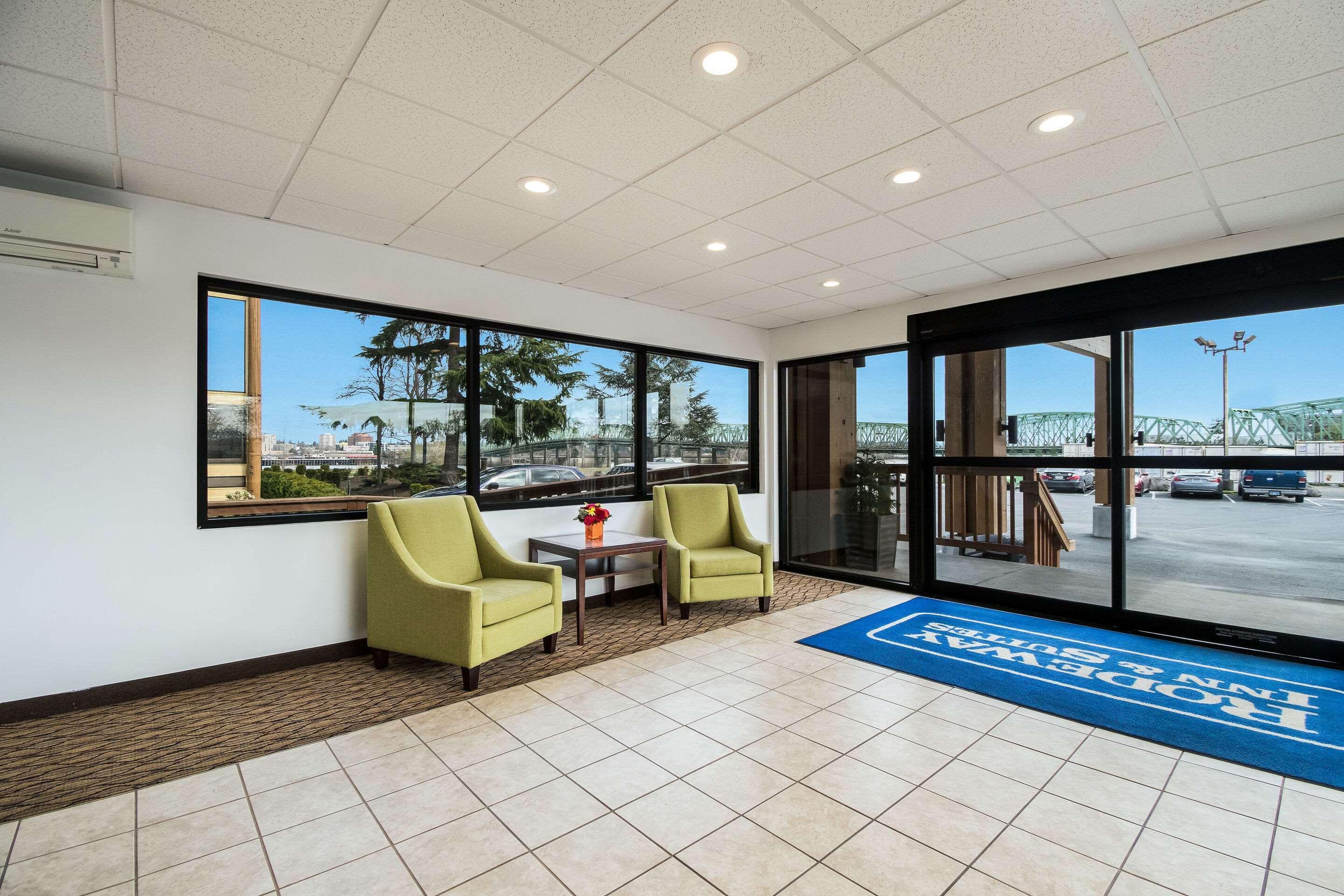 Rodeway Inn & Suites Portland - Jantzen Beach Εξωτερικό φωτογραφία