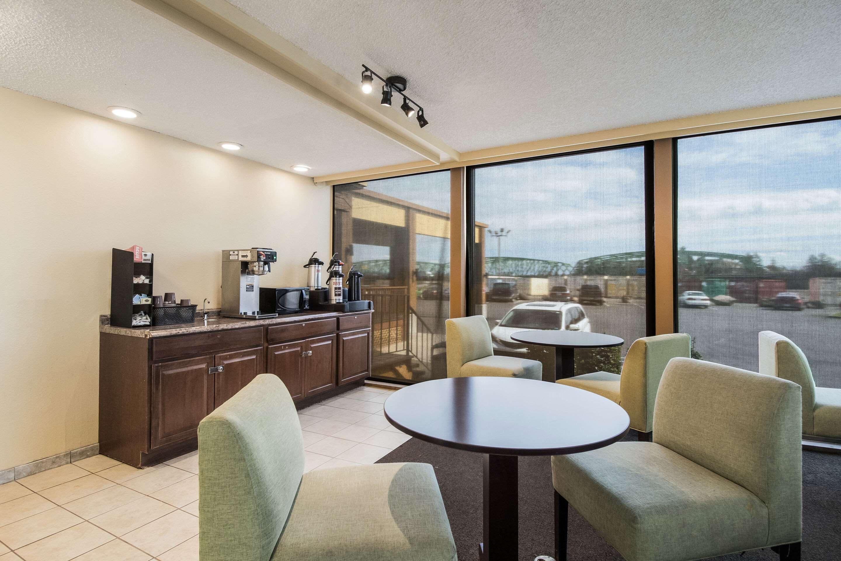 Rodeway Inn & Suites Portland - Jantzen Beach Εξωτερικό φωτογραφία